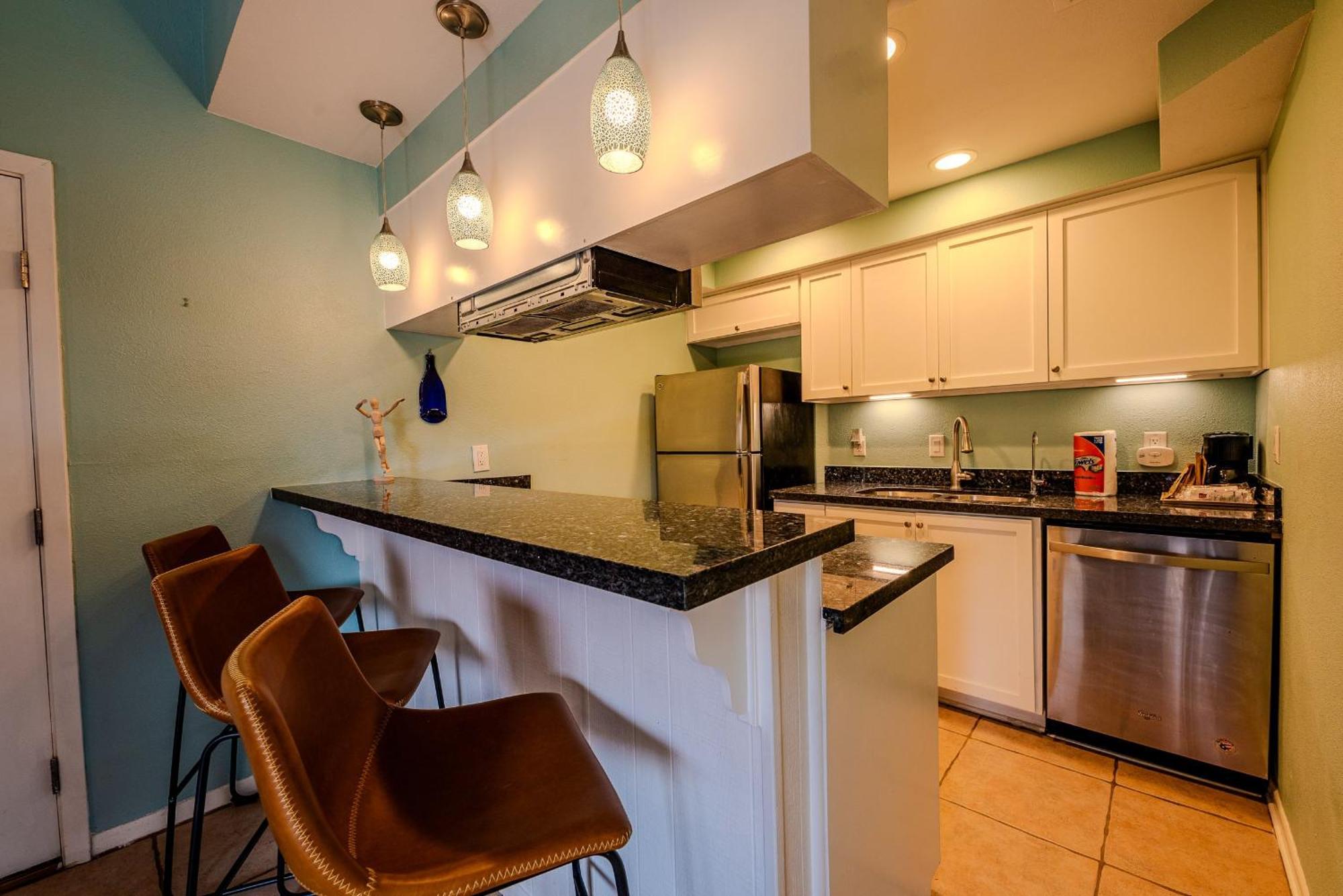Kingfishers Retreat Serene 1Br Escape With Balcony 207 South Padre Island Exterior photo